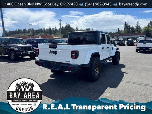 Used 2021 Jeep Gladiator Sport image 6