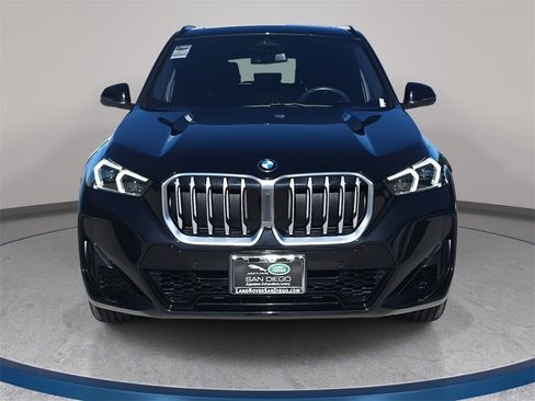 Used 2025 BMW X1 xDrive28i image 3