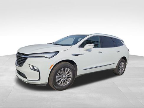 Used 2024 Buick Enclave Premium image 3