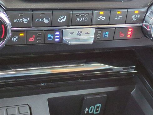 New 2026 Ford F250 King Ranch w/ FX4 Off-Road Package image 24