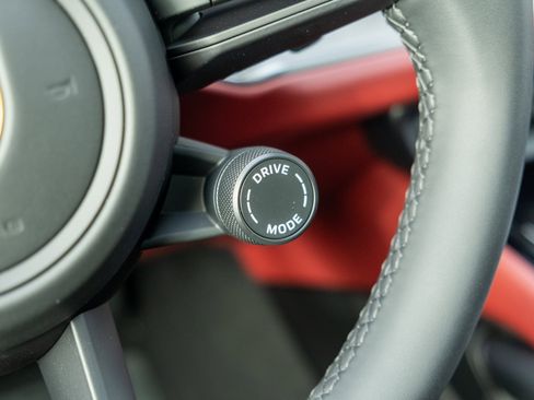 New 2026 Porsche Cayenne image 30