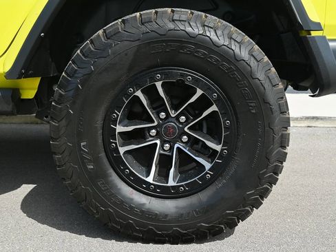 Used 2024 Jeep Wrangler Unlimited Rubicon image 8