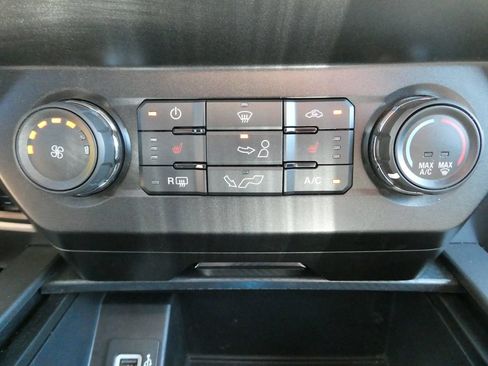 Used 2019 Ford F150 XLT w/ Equipment Group 302A Luxury AWD/4WD image 29
