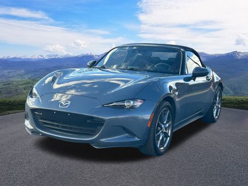 Used 2020 MAZDA MX-5 Miata Grand Touring image 1