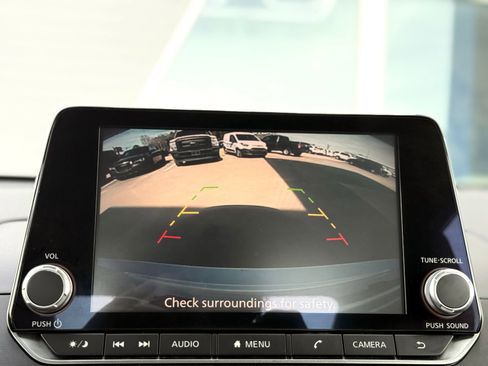 Used 2023 Nissan Altima 2.5 SV FWD image 47