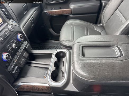 Used 2022 GMC Sierra 2500 Denali w/ Denali Black Diamond Edition image 34