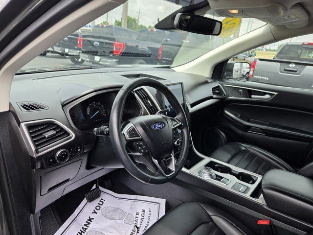 Certified 2024 Ford Edge SEL w/ Convenience Package AWD/4WD image 2