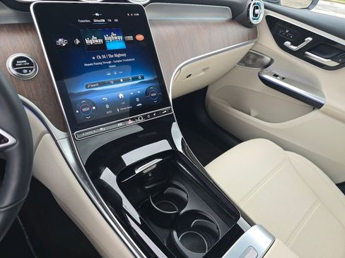 Used 2026 Mercedes-Benz GLC 300 GLC 300 image 32