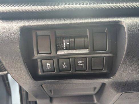 Used 2023 Subaru Crosstrek 2.0i Premium AWD/4WD image 14