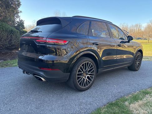 Used 2019 Porsche Cayenne AWD/4WD image 5
