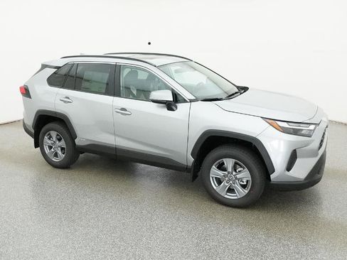 New 2025 Toyota RAV4 XLE image 27