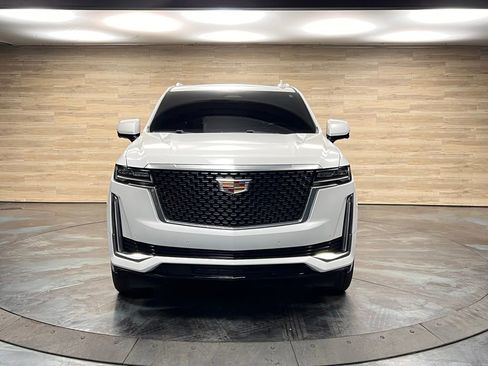 Used 2023 Cadillac Escalade Premium Luxury image 19