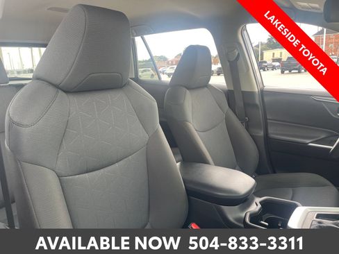 Certified 2025 Toyota RAV4 XLE FWD image 16