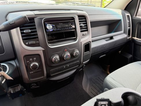 Used 2015 RAM 1500 ST w/ SXT Appearance Group image 27
