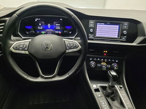 Used 2023 Volkswagen Jetta SE FWD image 22