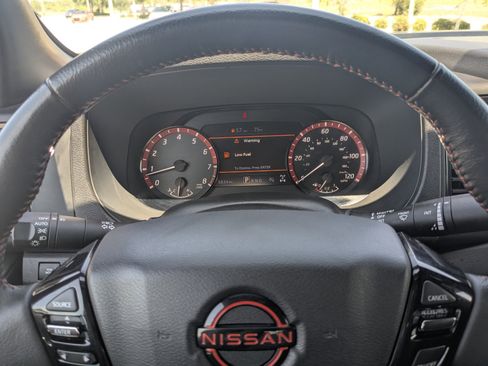 Used 2024 Nissan Frontier PRO-4X w/ Off-Road Protection Package AWD/4WD image 35