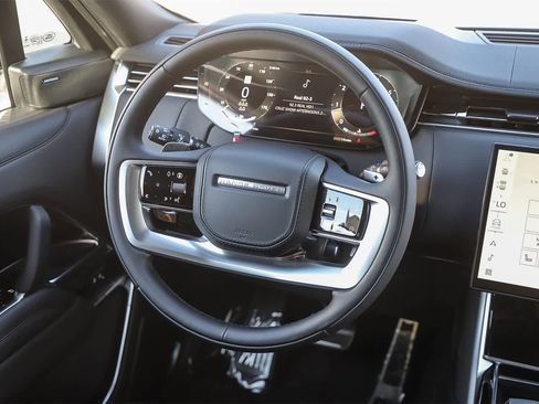 New 2026 Land Rover Range Rover Long Wheelbase SE image 15