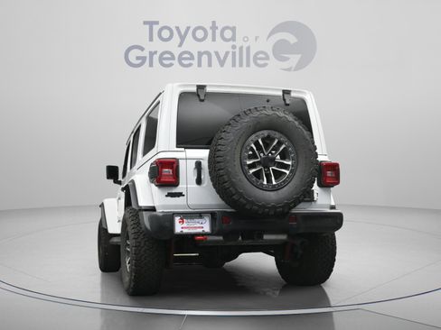 Used 2025 Jeep Wrangler Unlimited Rubicon AWD/4WD image 13