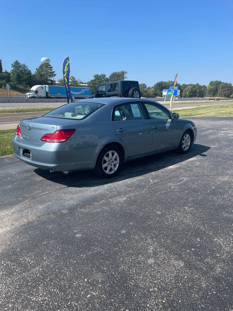 Used 2006 Toyota Avalon XL FWD image 5
