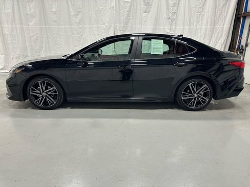 Used 2025 Toyota Camry XSE image 4