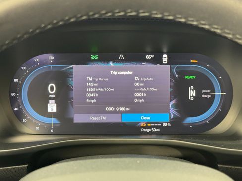 Used 2023 Volvo C40 P8 Recharge Ultimate w/ Protection Package Premier image 18