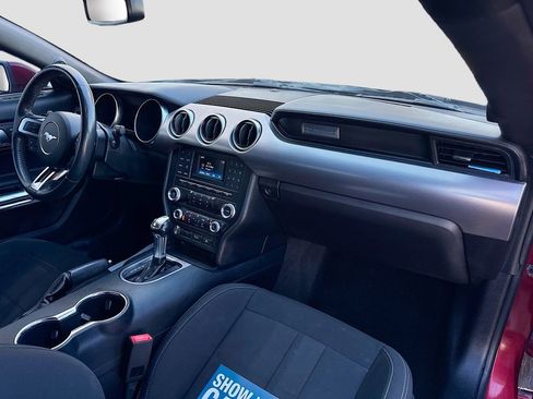 Used 2018 Ford Mustang GT image 29