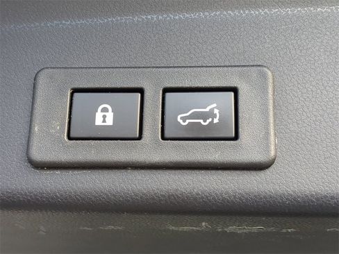 Certified 2023 Subaru Ascent Touring image 10