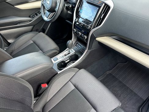 Used 2021 Subaru Ascent Premium w/ Convenience Package image 17