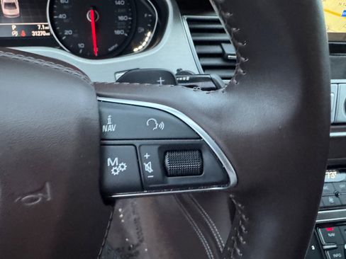 Used 2017 Audi A8 L 4.0T image 23