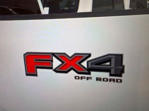 Used 2025 Ford F250 XLT w/ FX4 Off-Road Package AWD/4WD image 8