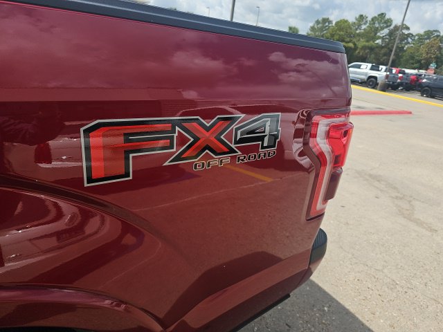 Used 2015 Ford F150 Platinum w/ Equipment Group 701A Luxury AWD/4WD image 5