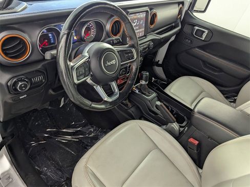 Certified 2021 Jeep Gladiator Mojave image 11
