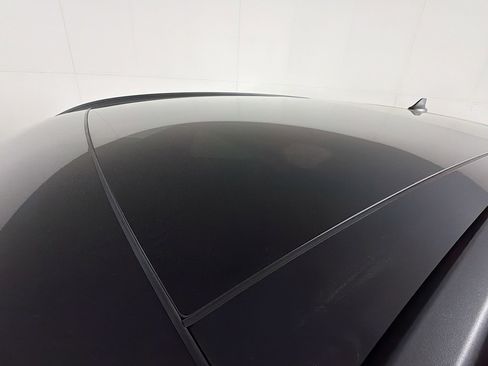 Used 2022 Ford Escape SE w/ SE Sport Appearance Package image 15