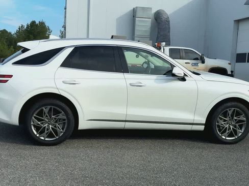 Used 2025 Genesis GV70 2.5T AWD/4WD image 9