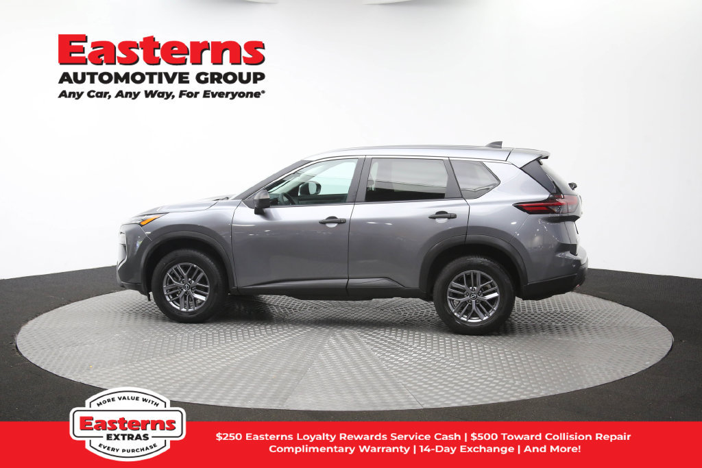 Used 2024 Nissan Rogue S AWD/4WD image 60