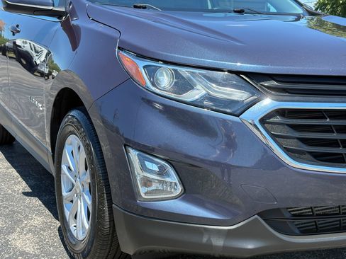 Used 2019 Chevrolet Equinox LT FWD image 3