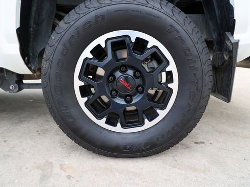 Certified 2024 Toyota Tacoma SR5 image 14