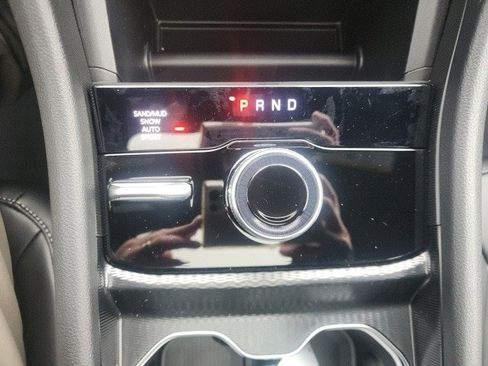 New 2025 Jeep Grand Cherokee L Limited image 9