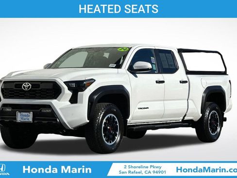 Used 2024 Toyota Tacoma TRD Off-Road image 9