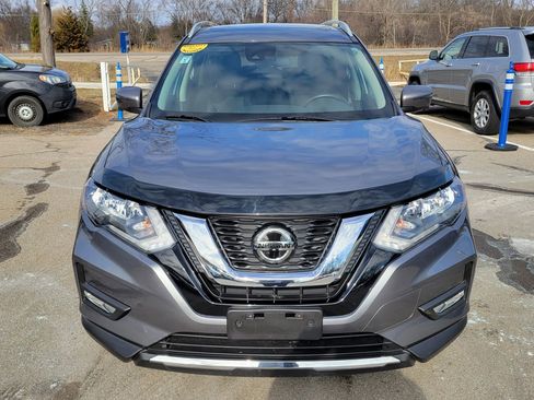 Used 2020 Nissan Rogue SV image 9