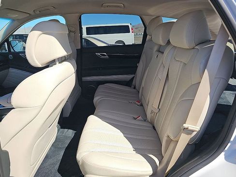 Used 2025 Genesis GV80 2.5T Standard AWD/4WD image 7
