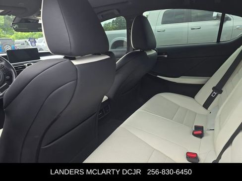 Used 2022 Lexus IS 350 F Sport RWD image 4