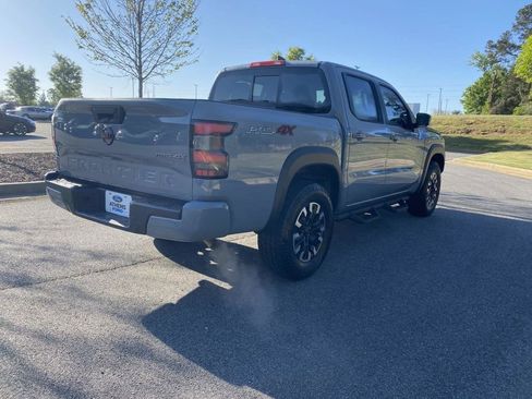 Used 2023 Nissan Frontier PRO-4X w/ Technology Package AWD/4WD image 3