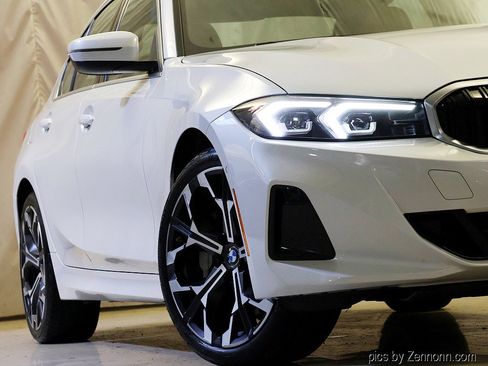 Certified 2025 BMW 330i xDrive Sedan AWD/4WD image 4