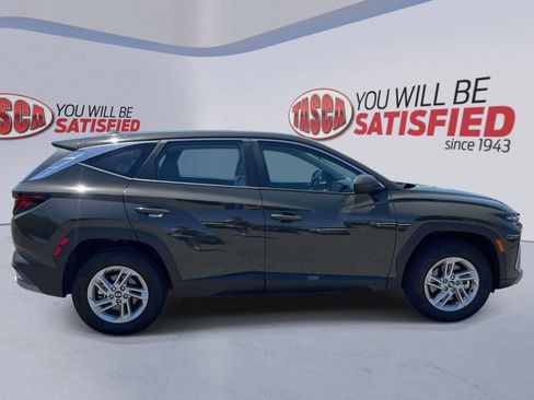 Used 2025 Hyundai Tucson SE AWD/4WD image 5