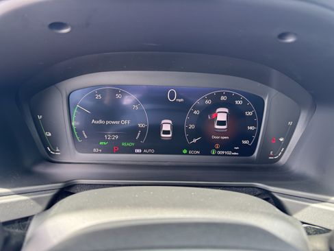 Used 2025 Honda Accord Sport image 25
