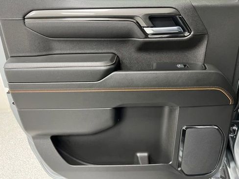 Used 2025 GMC Sierra 1500 AT4 image 42