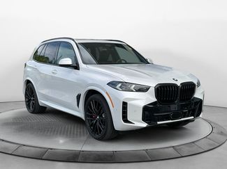 Used 2024 BMW X5 xDrive40i w/ M Sport Package AWD/4WD video 1