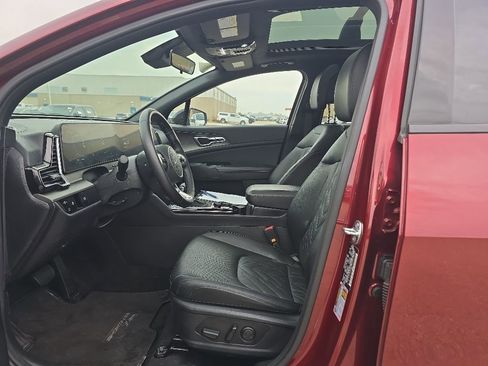 Used 2024 Kia Sportage X-Line w/ X-Line Premium Package AWD/4WD image 7