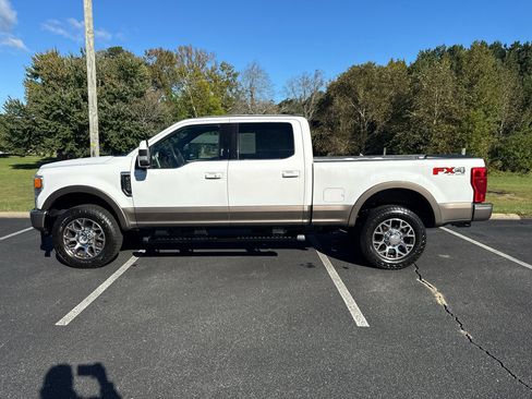 Used 2020 Ford F250 King Ranch w/ FX4 Off-Road Package image 10